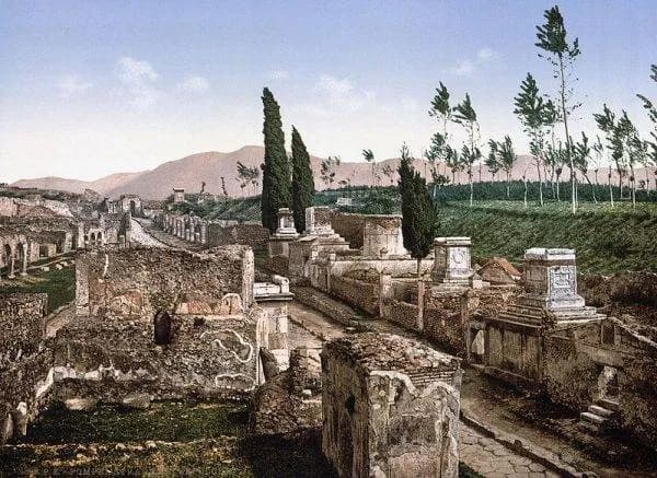 Starożytne Pompeje: Historia, tragedia i niezwykłe odkrycia archeologiczne